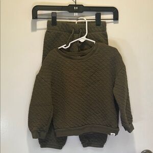 GAP Kids Olive Green Quilted Matching Set